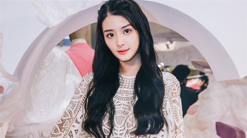 陳昭榮愛女曬DIY衣帽間　網驚對比