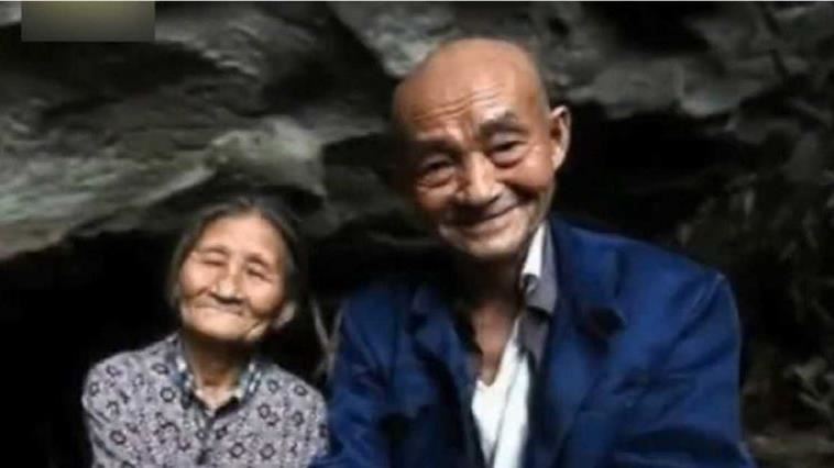 真實版「楊過小龍女」住岩洞60年