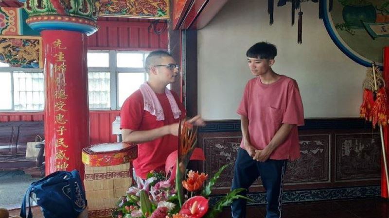 追阿公的遺願　他成全台最年輕總幹事