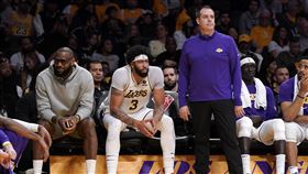 ▲湖人主帥伏格爾（Frank Vogel）烏紗帽恐不保。（圖／美聯社／達志影像）