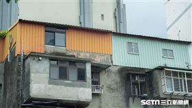 鐵皮屋/頂加示意圖(記者陳弋攝影)