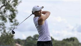 ▲前網球世界球后巴蒂（Ash Barty）奪下高球冠軍。（圖／翻攝自推特）