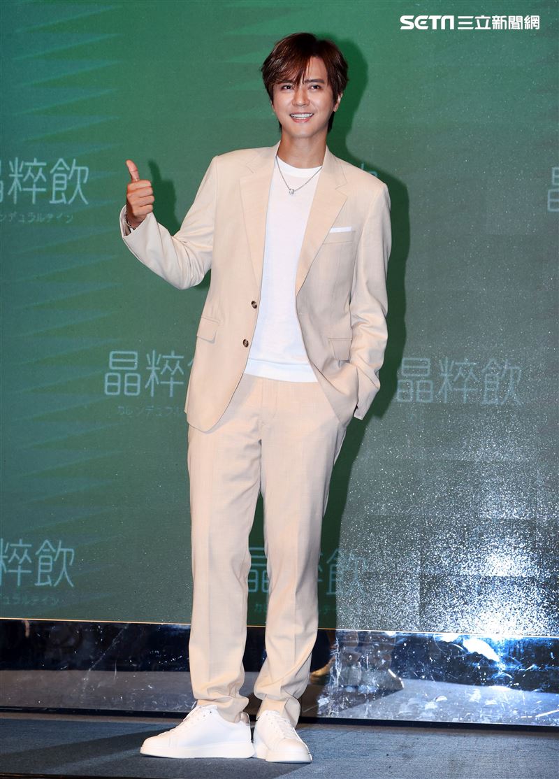 羅志祥重新出發首支代言產品。（記者邱榮吉/攝影）