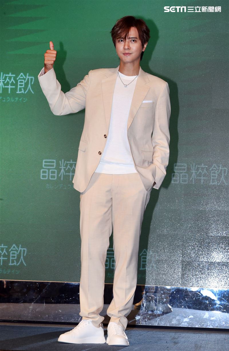 羅志祥重新出發首支代言產品。（記者邱榮吉/攝影）