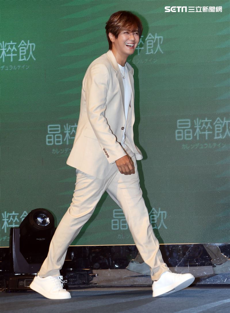 羅志祥重新出發首支代言產品。（記者邱榮吉/攝影）