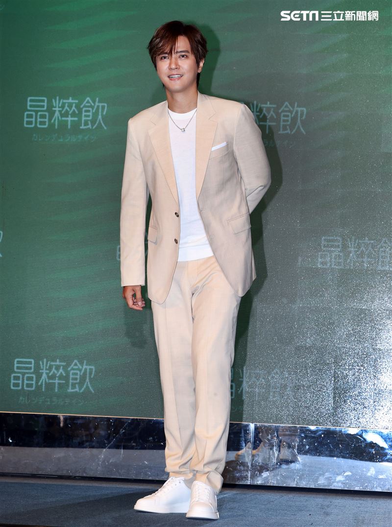 羅志祥重新出發首支代言產品。（記者邱榮吉/攝影）