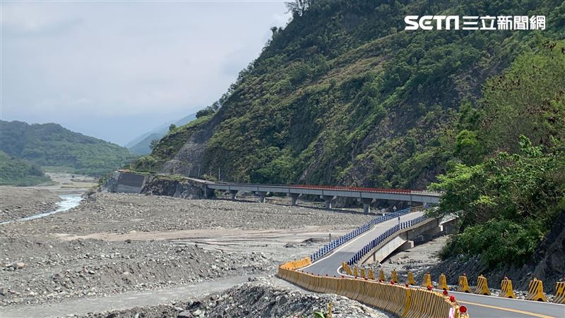豪雨毀唯一聯外道路　明霸克橋現況曝