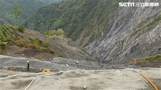 憋尿拚通車！南橫「蜘蛛人」搏命趕工