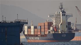 2月出口374.5億美元創同期新高（3）財政部8日公布2022年2月出口金額為374.5億美元，年增34.8%，不過月減6.3%；進口金額316.4億美元，年增35.3%，2022年前2月累計出口值為774.3億美元，年增24.8%。中央社記者董俊志攝  111年3月8日