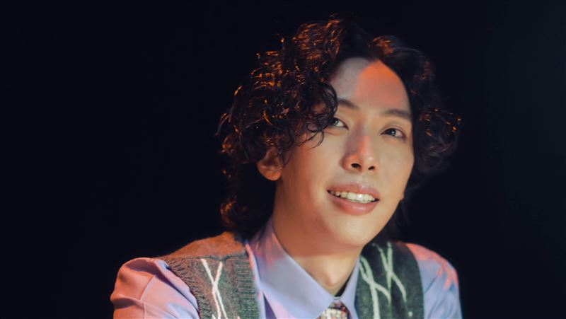 才子帶孕妻喝下午茶　轉身找女星跳舞