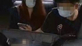 網路叫車,情侶,後座