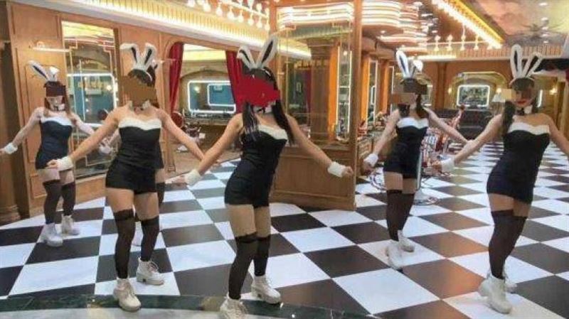 黑絲兔女郎幫刮鬍　極樂理髮店嗨瘋傳