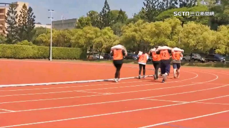 阿里山林鐵招募　扛沙袋跑走逾1km