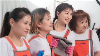 女神合體「原住民媽媽」突淚灑攝影棚