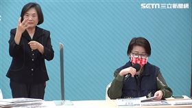 台北市長柯文哲、副市長黃珊珊防疫記者會。