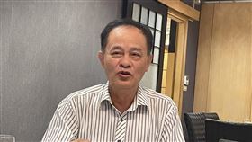 推動元宇宙虛擬縣政府  潘政治宣布競選屏東縣長曾經與屏東縣長潘孟安競選過第8屆立委的企業界人士潘政治（圖）11日舉行記者會，宣布將競選下一屆的屏東縣長，他表示，將打造元宇宙虛擬縣政府，利用元宇宙讓年輕人政治見解得與政府人士溝通。中央社記者郭芷瑄攝  111年4月11日