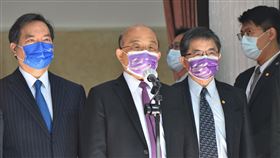 行政院長蘇貞昌12日赴立法院進行施政報告及備詢。（圖／行政院提供)