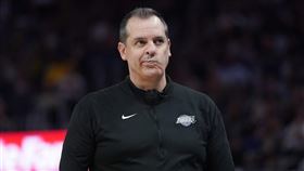▲湖人主帥伏格爾（Frank Vogel）正式下課。（圖／美聯社／達志影像）