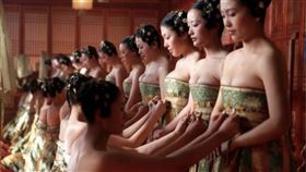 侍女、宮女、皇帝、嬪妃、皇上