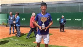 ▲曾俊欣在西班牙穆西亞挑戰賽封王。（圖／翻攝自曾俊欣臉書粉專）