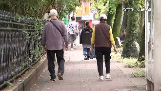 老年化社會！議員擬參選人推長者政策