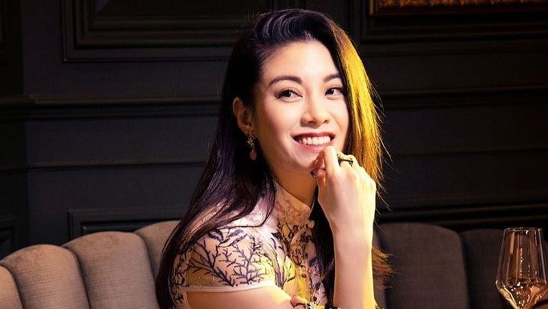 港姐豐滿上圍不藏了！比基尼溢出豪乳