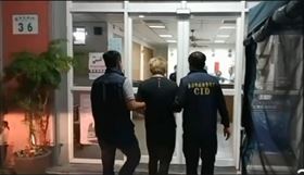 高雄,鳳山,徐尚賢,冥紙,丟雞蛋,議員,選舉