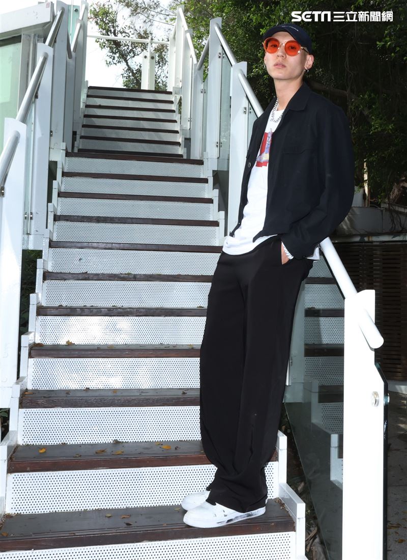 杜威三立新聞網專訪。（記者邱榮吉/攝影）