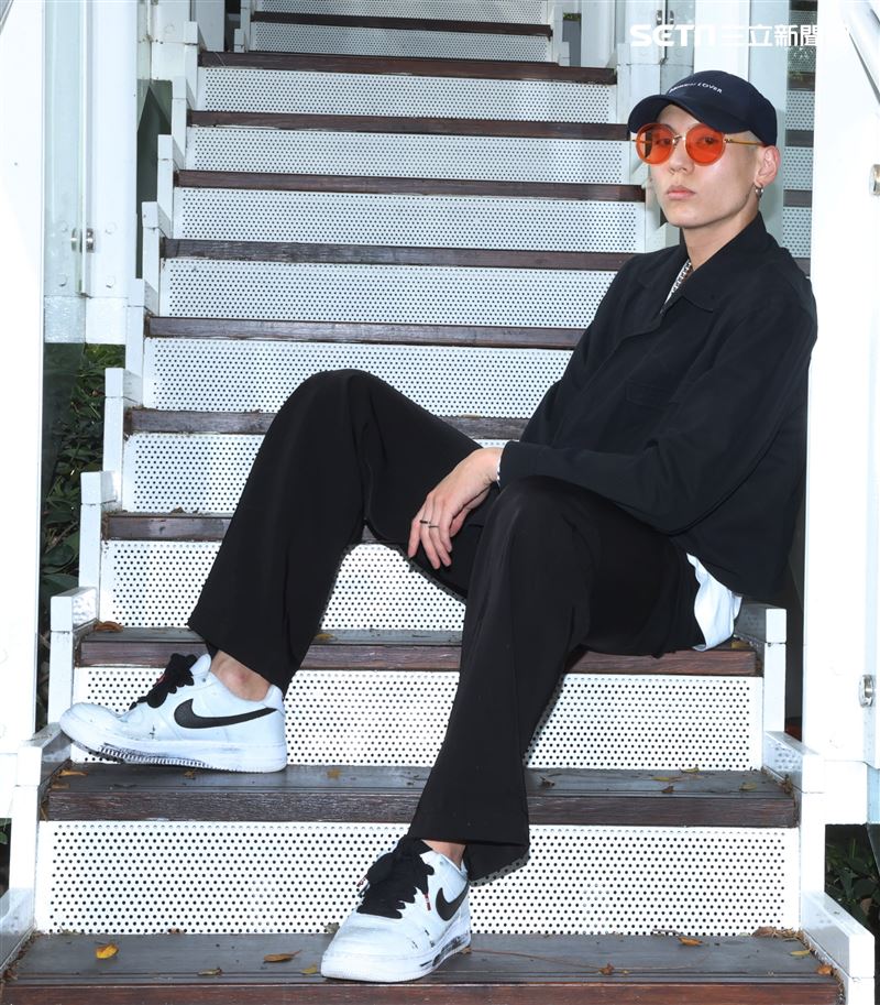 杜威三立新聞網專訪。（記者邱榮吉/攝影）