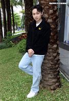 顏佑庭三立新聞網專訪。（記者邱榮吉/攝影）