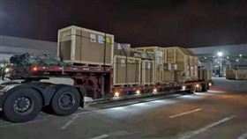 疫情下很多大陸企業正經歷物資運送的難題，尤其上海是重災區。（圖／取自第一財經）