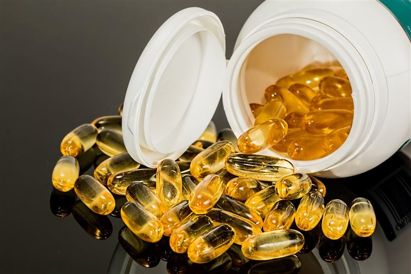 魚油主要有效成分為Omega-3不飽和脂肪酸，也就是 EPA 與 DHA，可調節三高與心血管健康、抑制發炎反應與舒緩關節、活化大腦與維護視力健康。（圖／翻攝自pixabay）