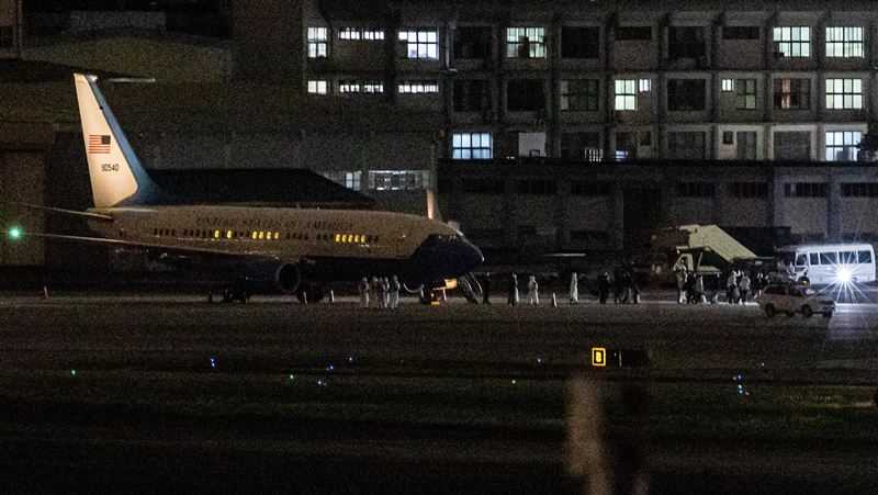 他嗆爆中共！再多軍機比不上一架客機