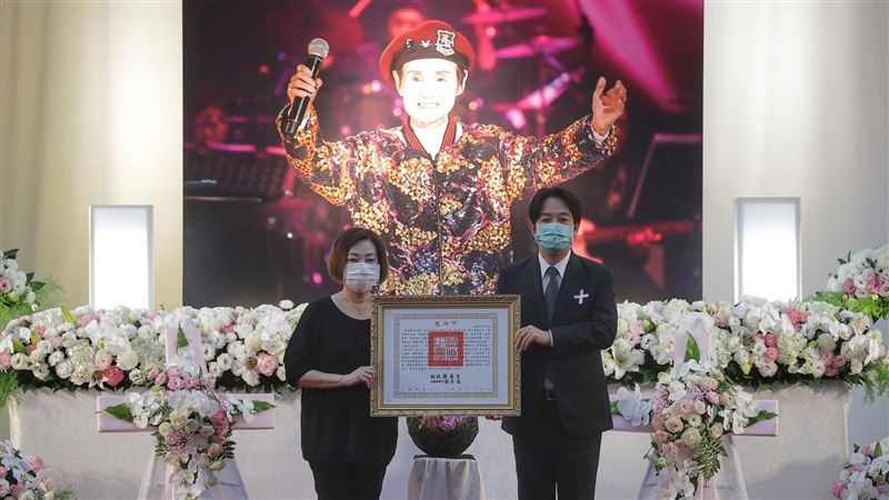 賴清德頒褒揚令　引這段話祝文夏安息