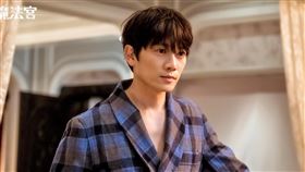 《惡魔法官》找來池晟與金玟廷演出。（圖／八大提供）