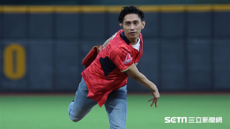 柏霖味全龍開球　說弟弟董秉軒很愛唱