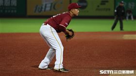 ▲樂天桃猿三壘手梁家榮。（圖／記者劉彥池攝影）