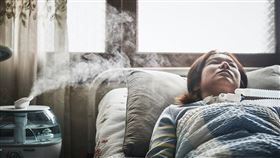 空氣殺人改編自南韓真實事件電影「空氣殺人」將震撼南韓社會的「加濕器殺菌劑毒害事件」搬上大銀幕，這起事件也讓時任南韓總統文在寅正式道歉。（采昌國際多媒體提供）中央社記者葉冠吟傳真  111年4月17日