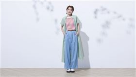 邵雨薇演繹春夏繽紛穿搭。（圖／品牌提供）