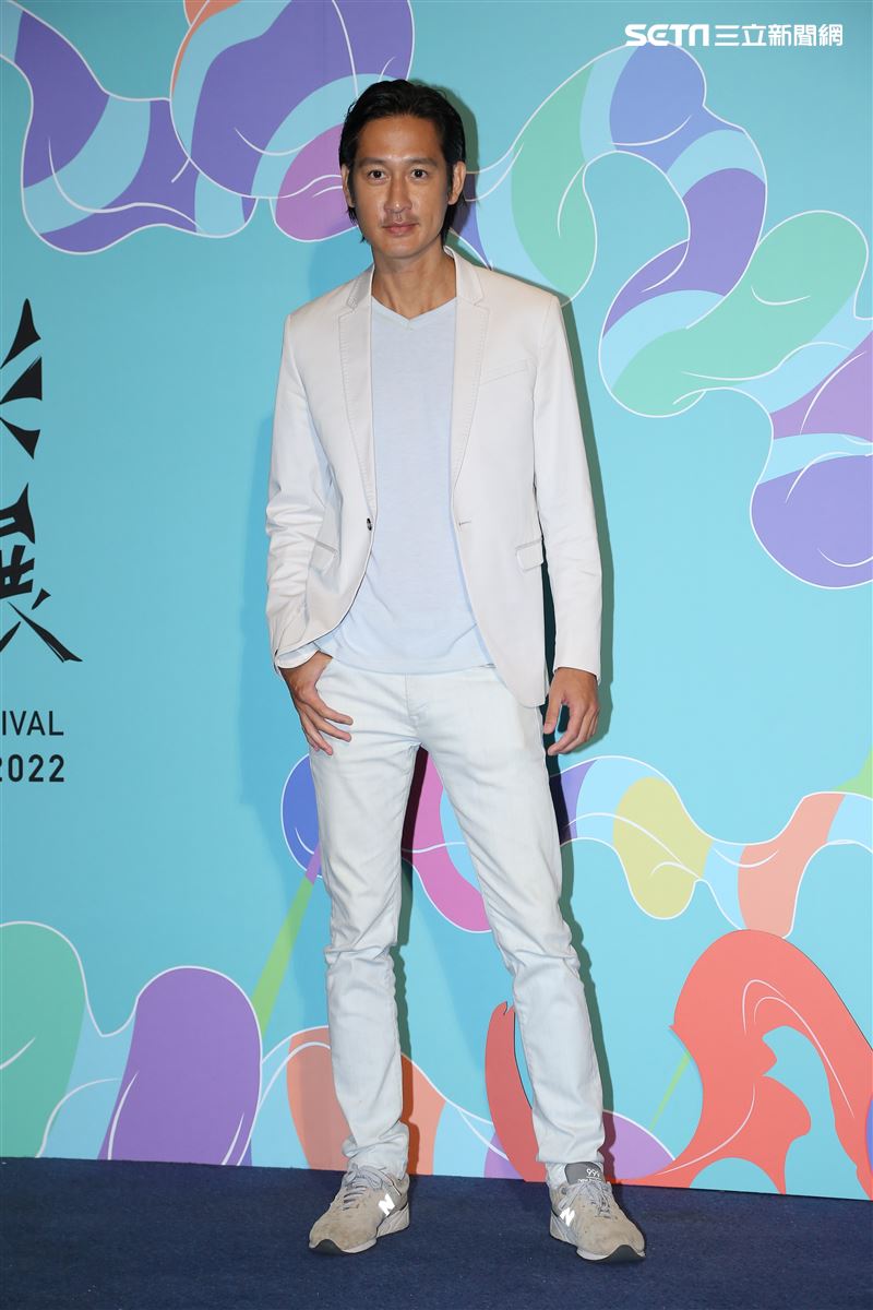 導演黃熙、演員李康生、謝欣穎、姚以緹、薛仕凌、唐治平、段鈞豪、黃遠出席良辰吉時首映記者會。（圖／記者楊澍攝影）