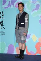 導演黃熙、演員李康生、謝欣穎、姚以緹、薛仕凌、唐治平、段鈞豪、黃遠出席良辰吉時首映記者會。（圖／記者楊澍攝影）