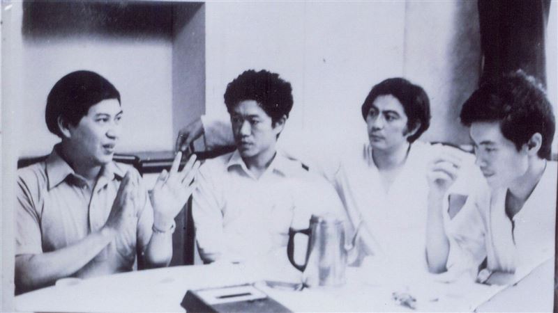 他們年輕就一起混　蔣勳許博允帥照曝