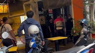 熊貓外送員不爽店家給負評　釀大混戰