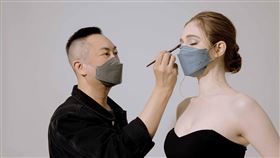 裸妝大師羅之遠親授4大春夏口罩妝趨勢。（圖／YOHO佑合醫材提供）