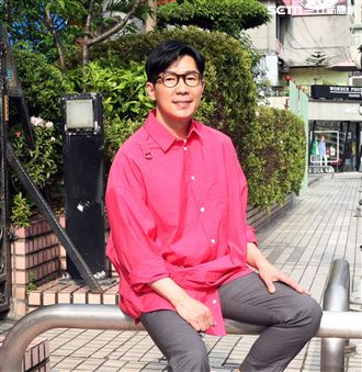 品冠三立新聞網專訪。（記者邱榮吉/攝影）