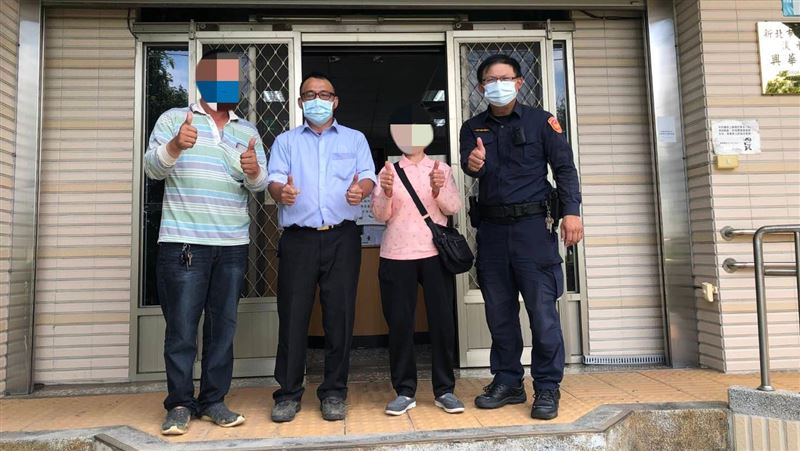 中國腔女討錢買房！兒一句話保母積蓄