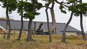 311震災福島縣相馬市458人罹難  設鎮魂祈念館福島縣相馬市傳承鎮魂祈念館位於太平洋沿岸，2011年3月11日大地震及地震引起的海嘯，造成458名市民罹難。館內有記載大震災前後的文物，館外設有慰靈碑。中央社記者楊明珠福島攝  111年3月11日