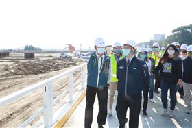 黃偉哲2021/11視察南科新開發區