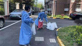 上海敲鍋討吃　中國推給境外勢力遭酸