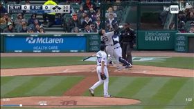 ▲唐納森（Josh Donaldson）內野必死飛球，老虎低級失誤洋基得2分。（圖／翻攝自MLB官網）